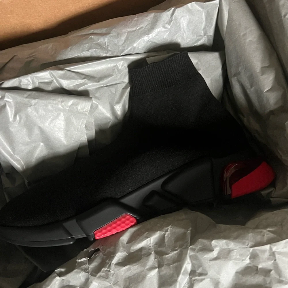 Brand New Authentic Never Worn Balenciaga Sneakers Blk n Red